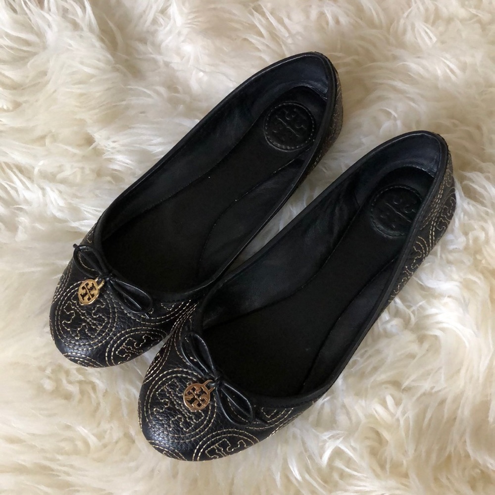 Tory Burch Chelsea Stitched Logo Ballet Flats